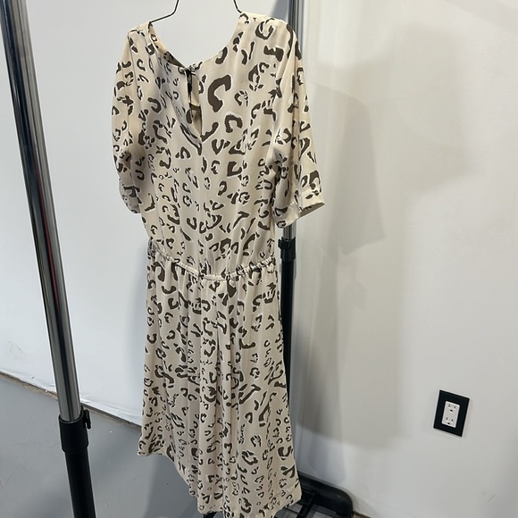 BCBG Maxazria cheetah print - Picture 2 of 2
